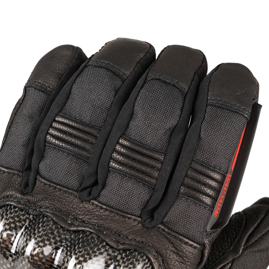 Carbon knuckle armour and finger padding on the MotoHeat Carbon.