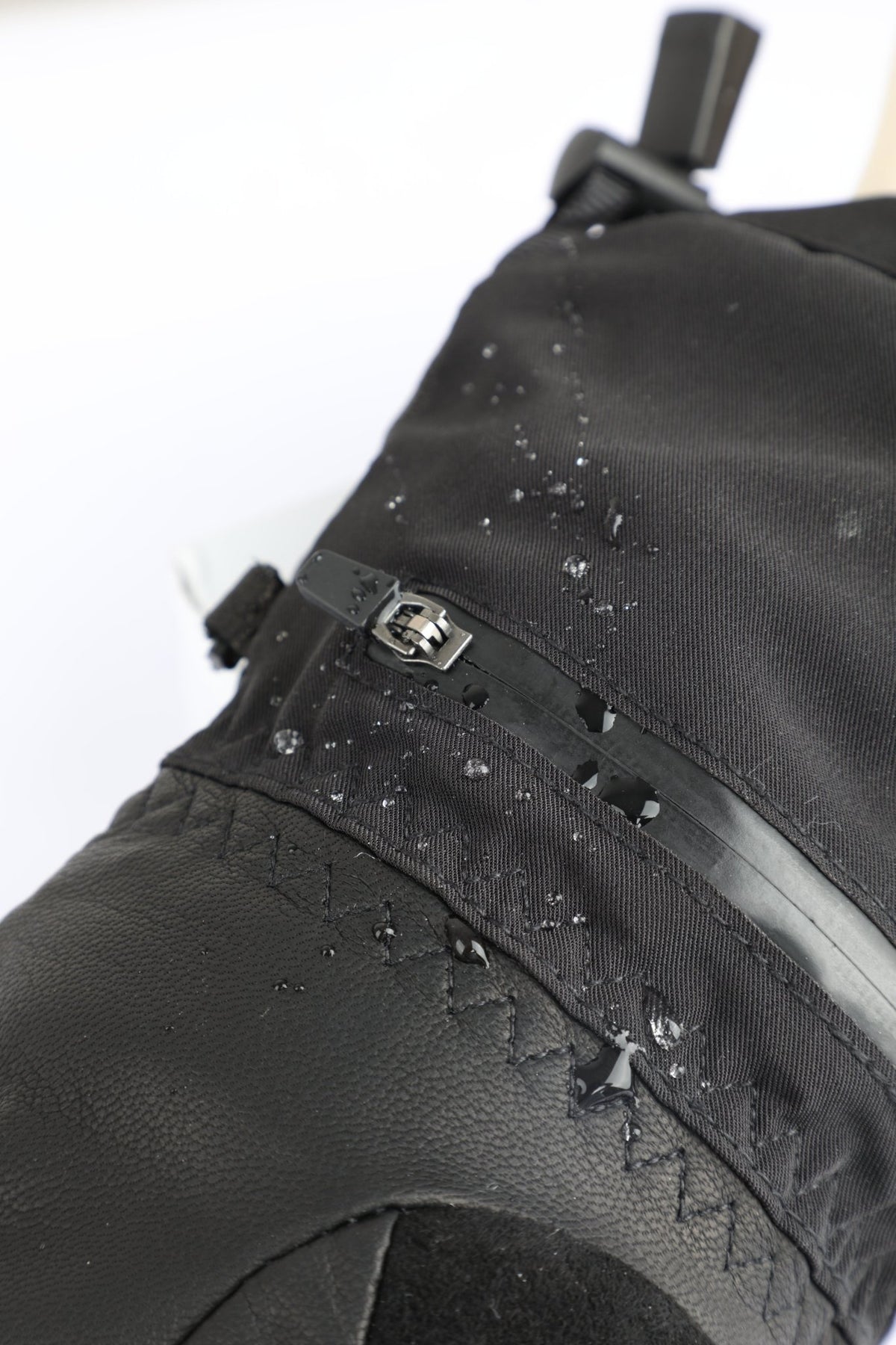 Icespheric™ IcePro Alpine - Thermal Heated Mitten Gloves - Icespheric